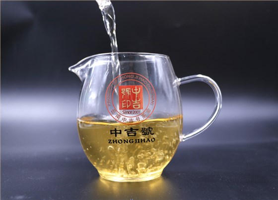 中吉號茶堂：普洱熟茶和紅茶，哪個更養(yǎng)胃？