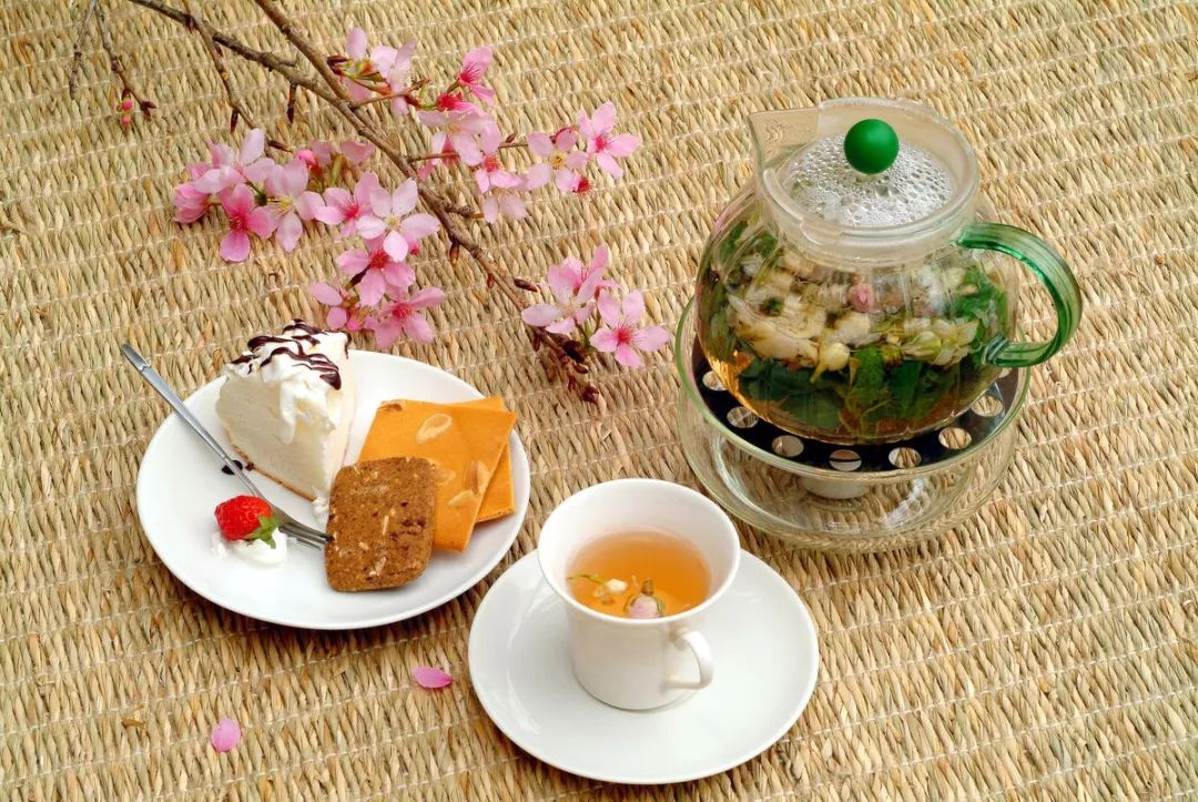 中吉號(hào)茶堂：秋分已至，普洱茶搭配什么茶點(diǎn)最享受？